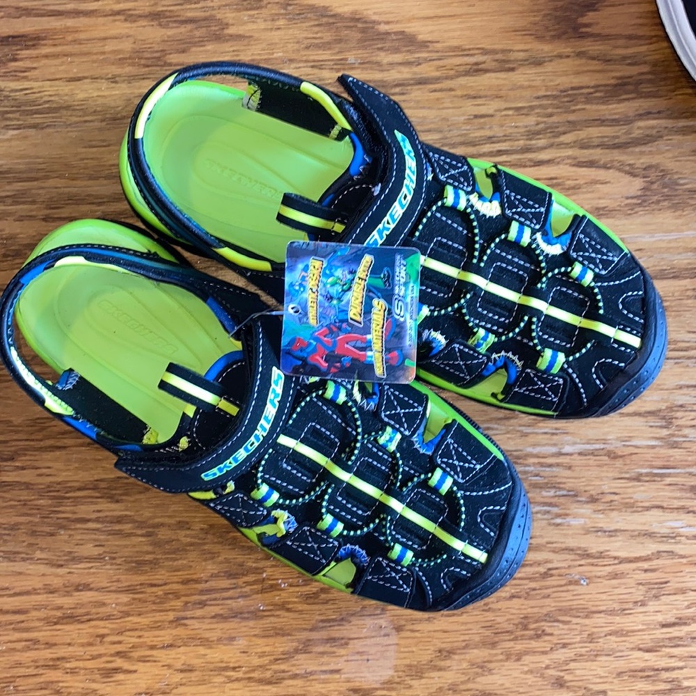 Sketchers boy shoes